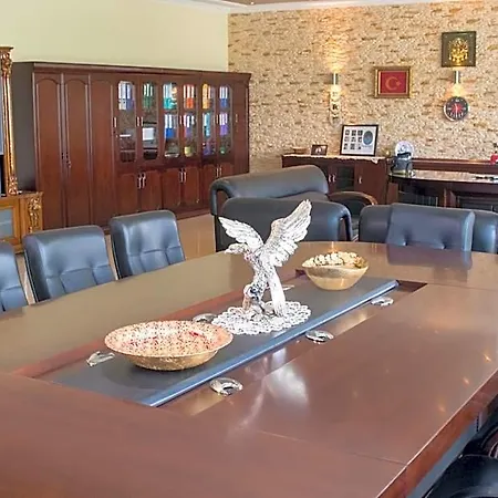 Wesola Hotel Lesznowola (Masovia)